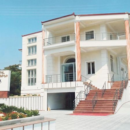Hotel Melastron Elassona 외부 사진