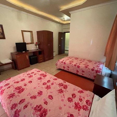 Hotel Melastron Elassona 외부 사진