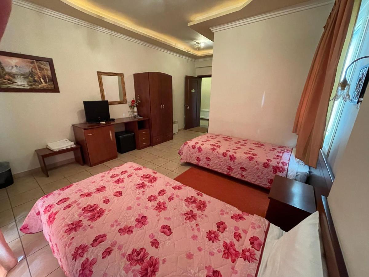 Hotel Melastron Elassona 외부 사진